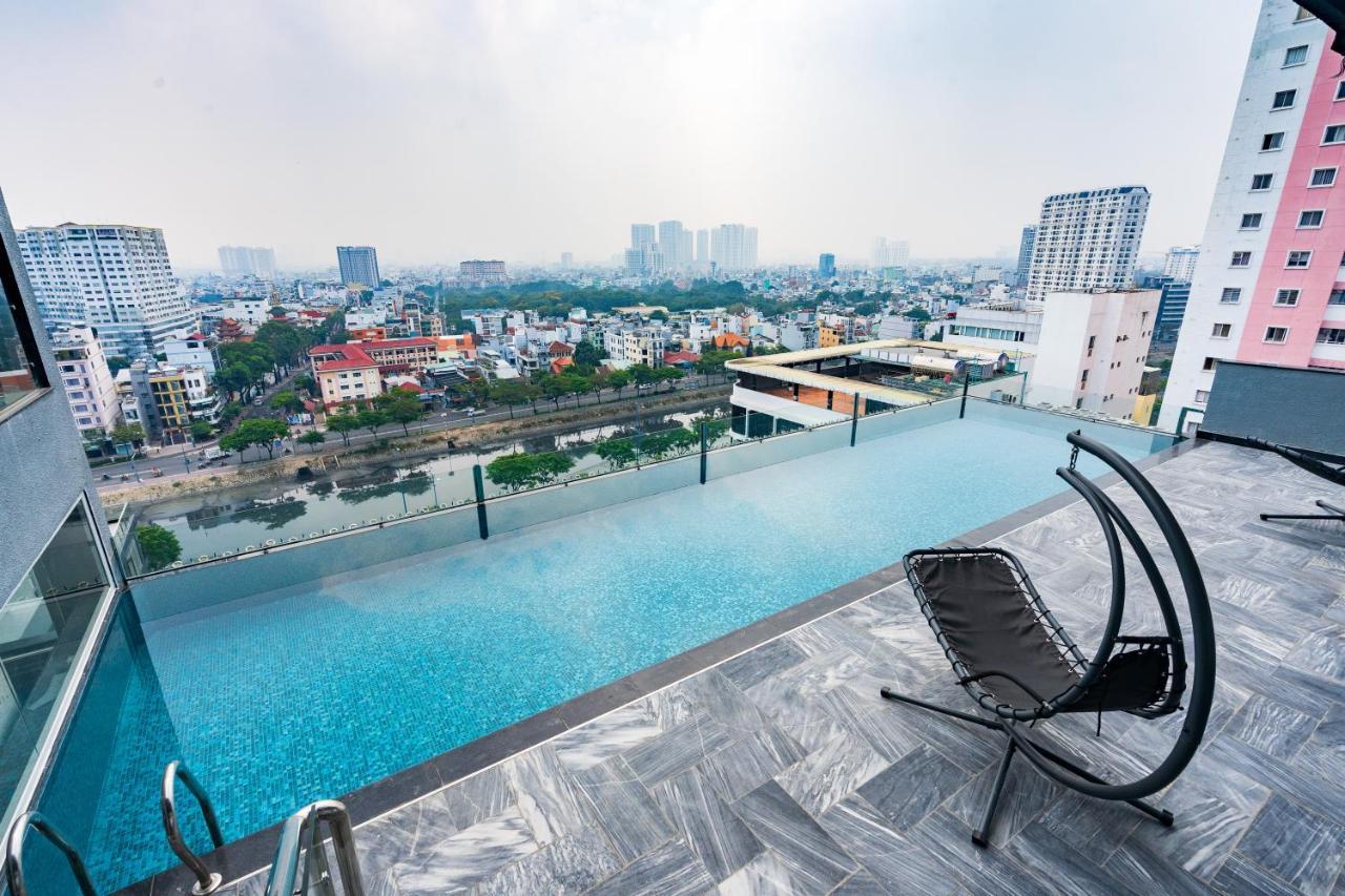 הו צ'י מין סיטי The Arrivals - Cozy Hotel - Pool & Skybar - Sgcenter מראה חיצוני תמונה